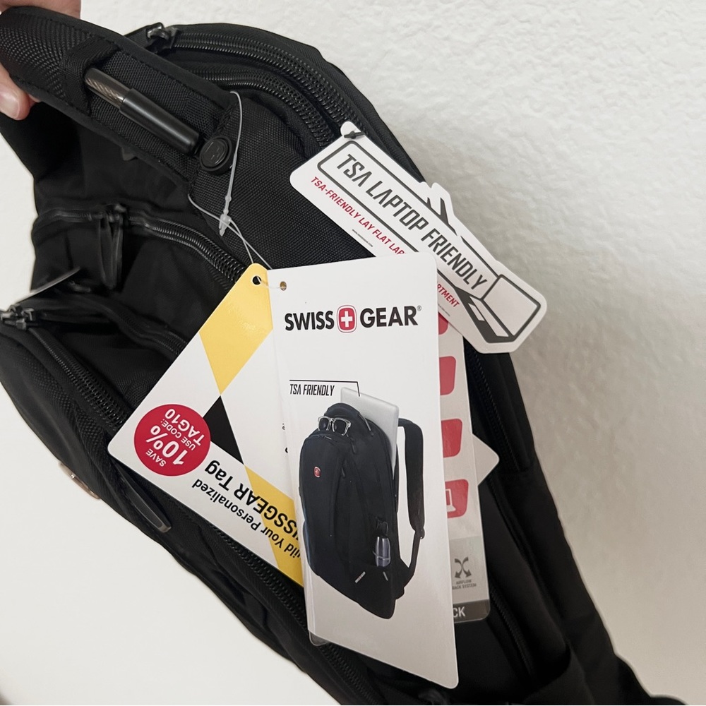 Swiss Gear black TSA travel friendly Scan Smart laptop gear all-in-one backpack - Picture 15 of 16